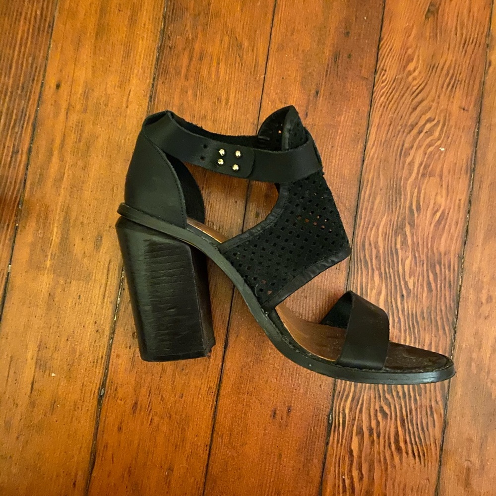 4 inch heeled sandal/bootie